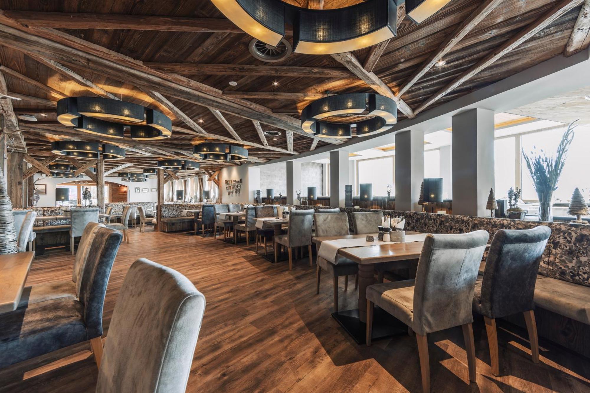 Ski - Golf - Wellness Hotel Riml Хохгургль Экстерьер фото