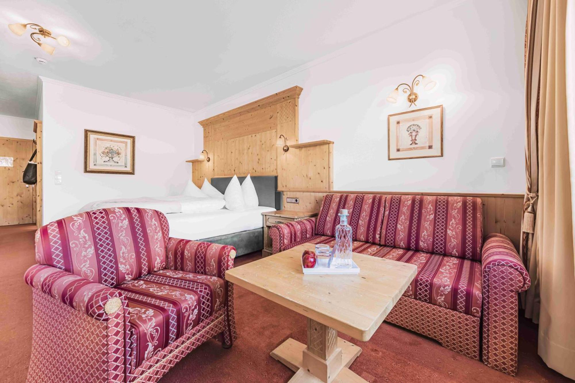 Ski - Golf - Wellness Hotel Riml Хохгургль Экстерьер фото